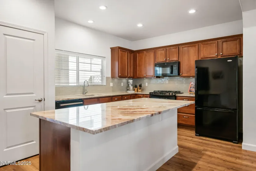 1304 Waterloo, Reno, Nevada 89509, 2 Bedrooms Bedrooms, ,3 BathroomsBathrooms,Residential,Residential,Waterloo,250058813