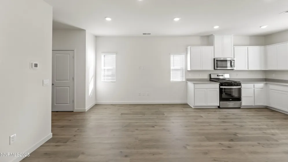 8406 Redwood Dawn, Reno, Nevada 89506, 3 Bedrooms Bedrooms, ,3 BathroomsBathrooms,Residential,Residential,Redwood Dawn,250058603