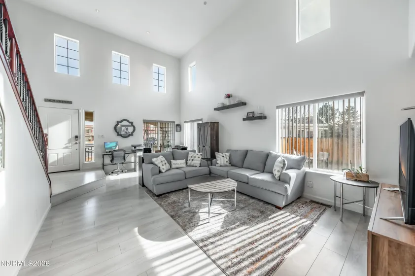 3009 Tagus, Sparks, Nevada 89436, 4 Bedrooms Bedrooms, ,3 BathroomsBathrooms,Residential,Residential,Tagus,260001183