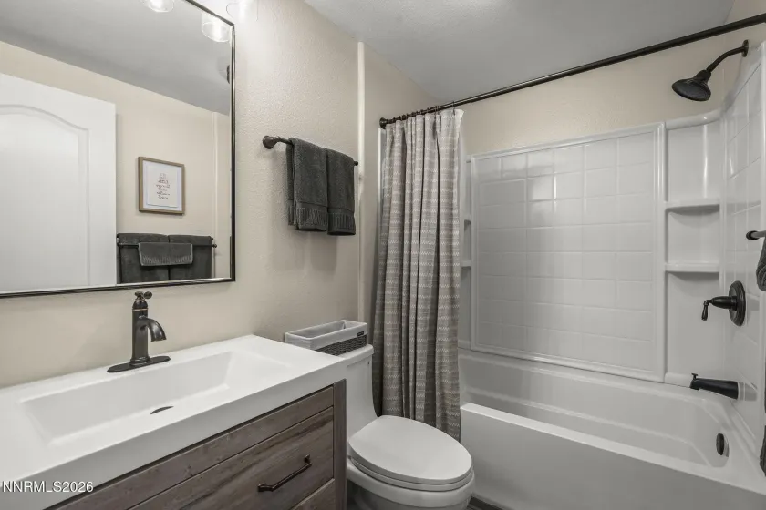 17000 Wedge, Reno, Nevada 89511, 2 Bedrooms Bedrooms, ,2 BathroomsBathrooms,Residential,Residential,Wedge,260001188