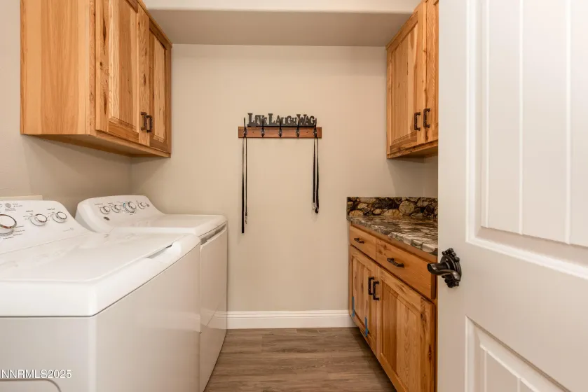 2092 Canterbury, Carson City, Nevada 89703, 4 Bedrooms Bedrooms, ,5 BathroomsBathrooms,Residential,Residential,Canterbury,250051795