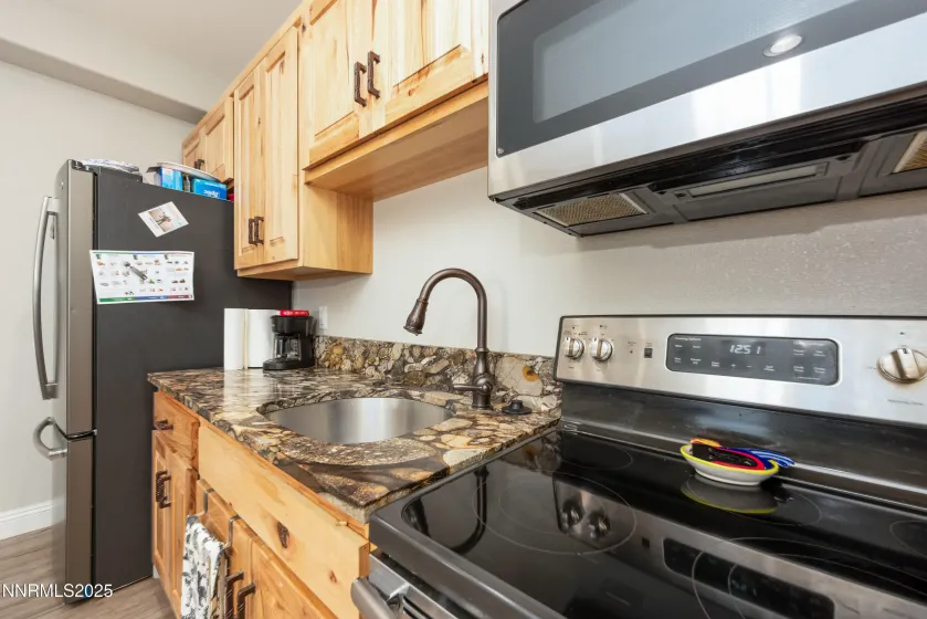 2092 Canterbury, Carson City, Nevada 89703, 4 Bedrooms Bedrooms, ,5 BathroomsBathrooms,Residential,Residential,Canterbury,250051795