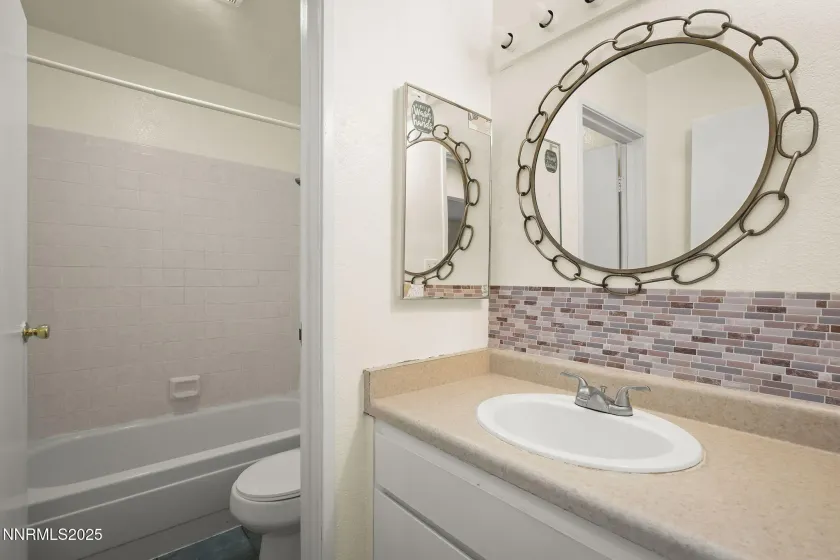 2450 Lymbery, Reno, Nevada 89509, 2 Bedrooms Bedrooms, ,1 BathroomBathrooms,Residential,Residential,Lymbery,260001176