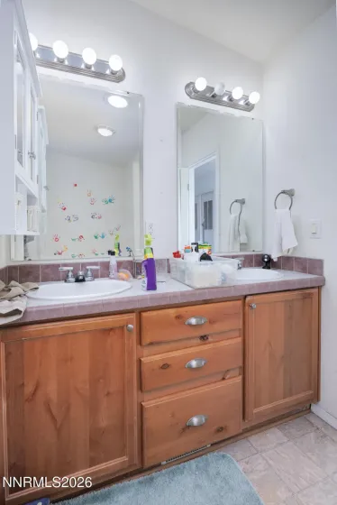 5326 Desert Hills, Fallon, Nevada 89406, 3 Bedrooms Bedrooms, ,2 BathroomsBathrooms,Residential,Residential,Desert Hills,260001192