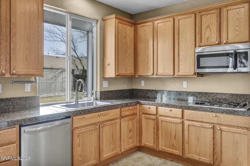 475 Parade, Reno, Nevada 89521, 4 Bedrooms Bedrooms, ,3 BathroomsBathrooms,Residential,Residential,Parade,260001197