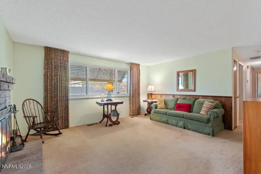 1316 Stanford, Carson City, Nevada 89701, 3 Bedrooms Bedrooms, ,2 BathroomsBathrooms,Residential,Residential,Stanford,260001200