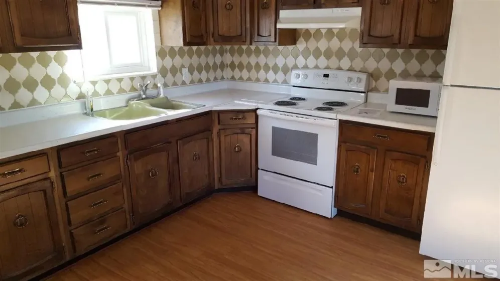 237 & 245 F, Hawthorne, Nevada 89415, ,Residential Income,Residential,F,210006870