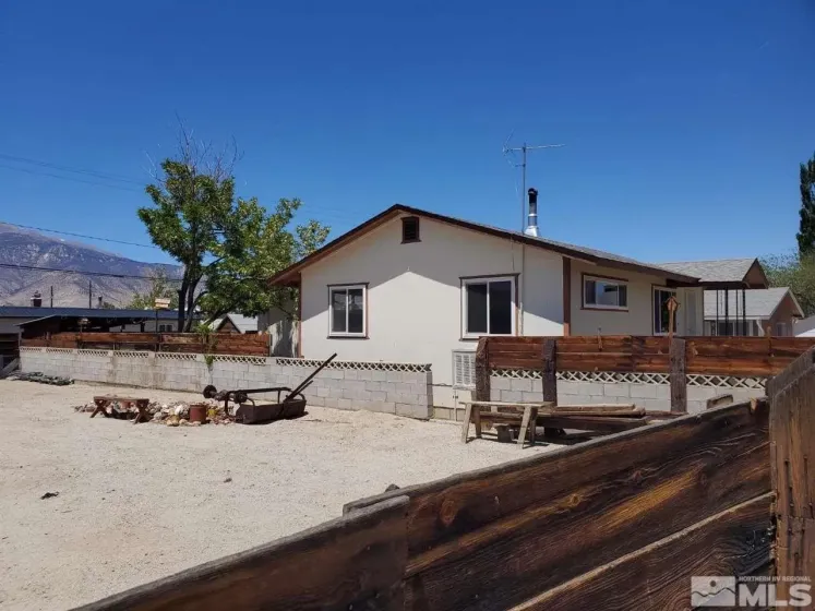 237 & 245 F, Hawthorne, Nevada 89415, ,Residential Income,Residential,F,210006870