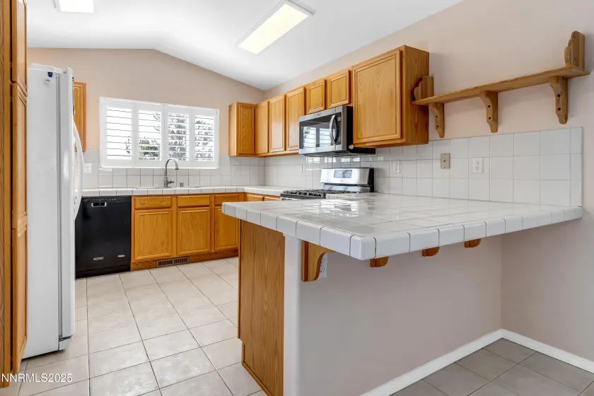 6515 Jamon, Sparks, Nevada 89436, 4 Bedrooms Bedrooms, ,3 BathroomsBathrooms,Residential,Residential,Jamon,250053501