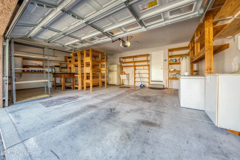 6515 Jamon, Sparks, Nevada 89436, 4 Bedrooms Bedrooms, ,3 BathroomsBathrooms,Residential,Residential,Jamon,250053501