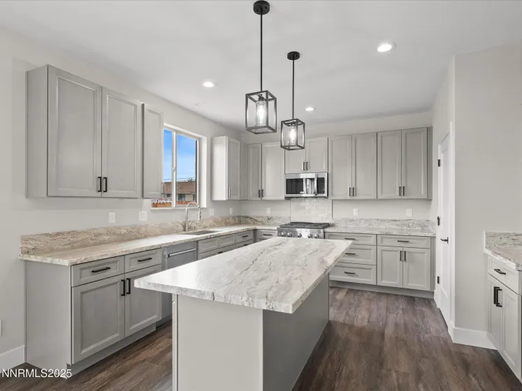 3602 Oakridge, Sparks, Nevada 89436, 4 Bedrooms Bedrooms, ,3 BathroomsBathrooms,Residential,Residential,Oakridge,260000280