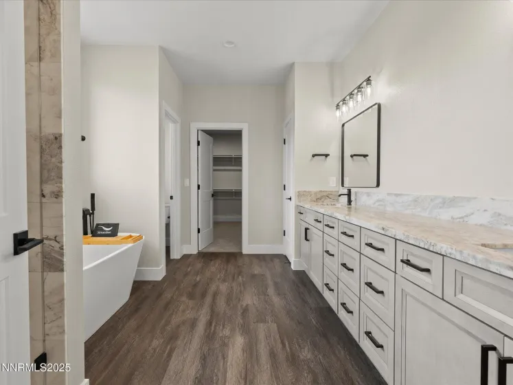 3602 Oakridge, Sparks, Nevada 89436, 4 Bedrooms Bedrooms, ,3 BathroomsBathrooms,Residential,Residential,Oakridge,260000280