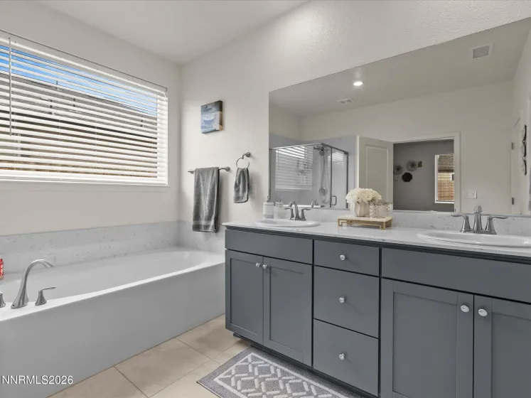 1906 Boundary Peak, Carson City, Nevada 89701, 4 Bedrooms Bedrooms, ,3 BathroomsBathrooms,Residential,Residential,Boundary Peak,260001218