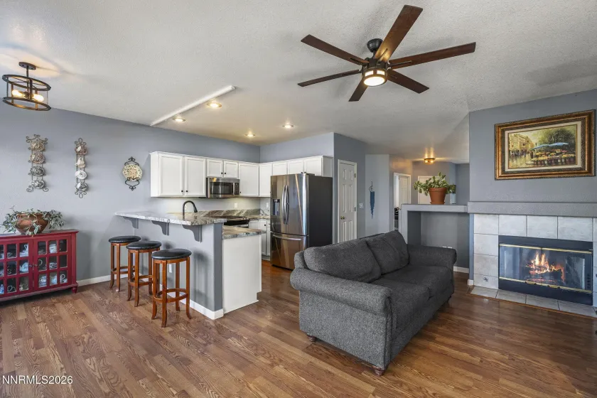 1302 Windsor, Gardnerville, Nevada 89410, 4 Bedrooms Bedrooms, ,2 BathroomsBathrooms,Residential,Residential,Windsor,260001222