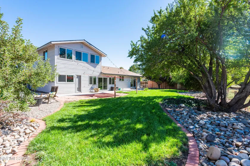 1494 Hussman, Gardnerville, Nevada 89410, 5 Bedrooms Bedrooms, ,3 BathroomsBathrooms,Residential,Residential,Hussman,250056116