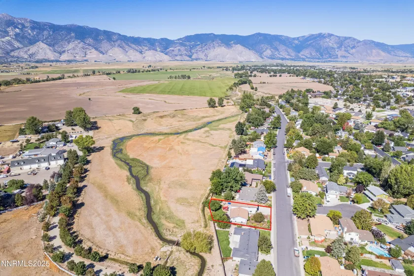 1494 Hussman, Gardnerville, Nevada 89410, 5 Bedrooms Bedrooms, ,3 BathroomsBathrooms,Residential,Residential,Hussman,250056116