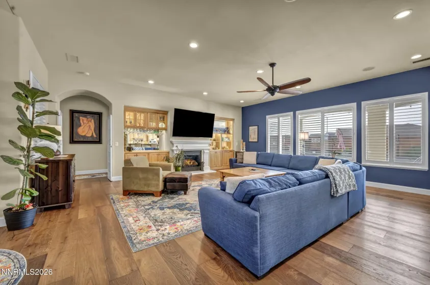 180 Shady Valley, Spanish Springs, Nevada 89441, 4 Bedrooms Bedrooms, ,3 BathroomsBathrooms,Residential,Residential,Shady Valley,260001229