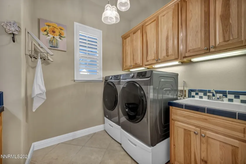 180 Shady Valley, Spanish Springs, Nevada 89441, 4 Bedrooms Bedrooms, ,3 BathroomsBathrooms,Residential,Residential,Shady Valley,260001229