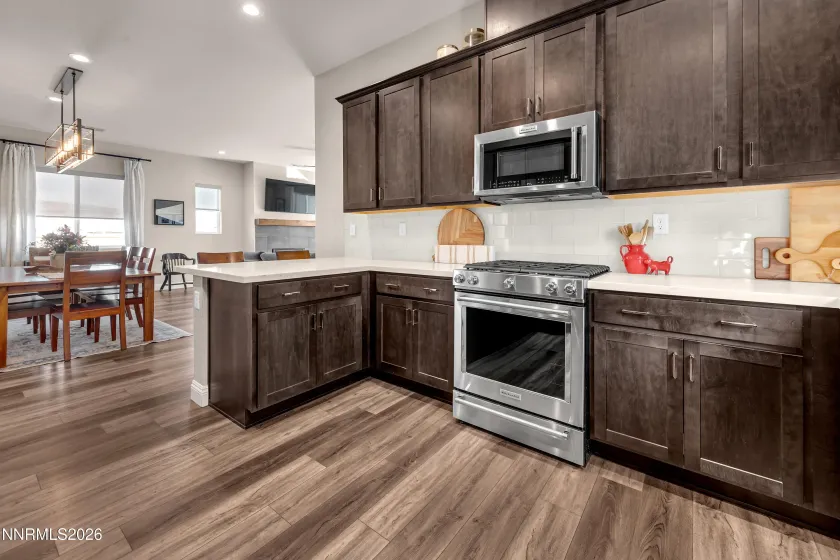 2397 Silent Creek, Sparks, Nevada 89441, 2 Bedrooms Bedrooms, ,2 BathroomsBathrooms,Residential,Residential,Silent Creek,260001237