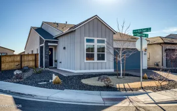 2397 Silent Creek, Sparks, Nevada 89441, 2 Bedrooms Bedrooms, ,2 BathroomsBathrooms,Residential,Residential,Silent Creek,260001237