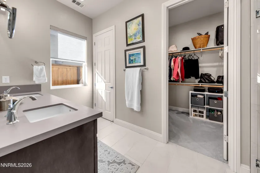 2397 Silent Creek, Sparks, Nevada 89441, 2 Bedrooms Bedrooms, ,2 BathroomsBathrooms,Residential,Residential,Silent Creek,260001237