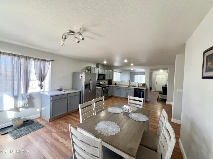 7690 Key Largo, Reno, Nevada 89506, 3 Bedrooms Bedrooms, ,2 BathroomsBathrooms,Residential,Residential,Key Largo,260001238