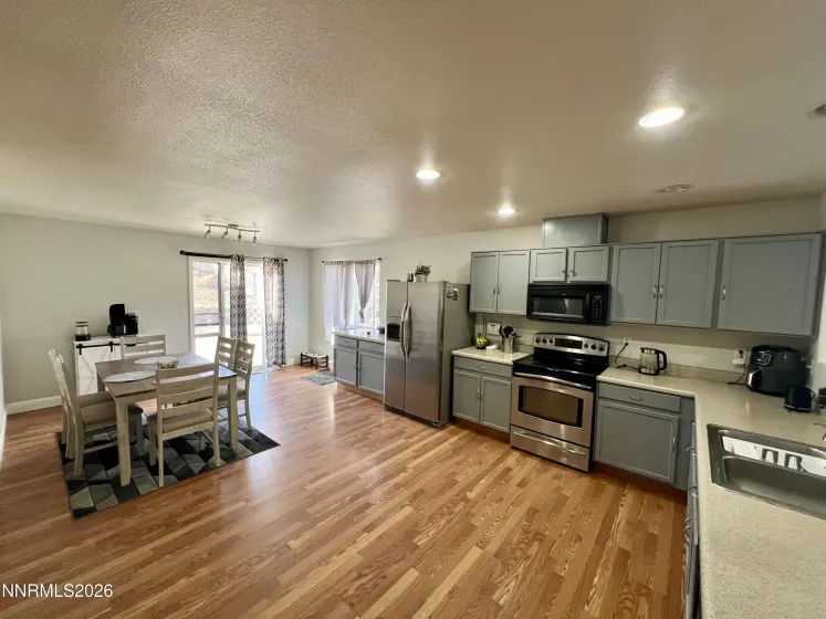 7690 Key Largo, Reno, Nevada 89506, 3 Bedrooms Bedrooms, ,2 BathroomsBathrooms,Residential,Residential,Key Largo,260001238