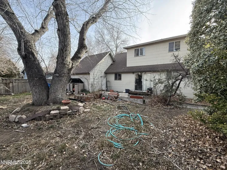 1801 Hawthorne, Reno, Nevada 89502, 4 Bedrooms Bedrooms, ,2 BathroomsBathrooms,Residential,Residential,Hawthorne,260001240