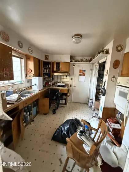 1801 Hawthorne, Reno, Nevada 89502, 4 Bedrooms Bedrooms, ,2 BathroomsBathrooms,Residential,Residential,Hawthorne,260001240