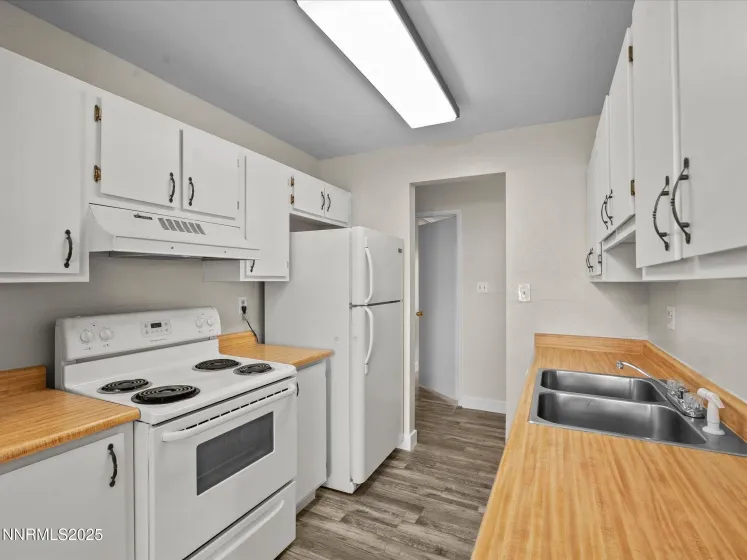 3935 Clear Acre, Reno, Nevada 89512, 2 Bedrooms Bedrooms, ,1 BathroomBathrooms,Residential,Residential,Clear Acre,250059151