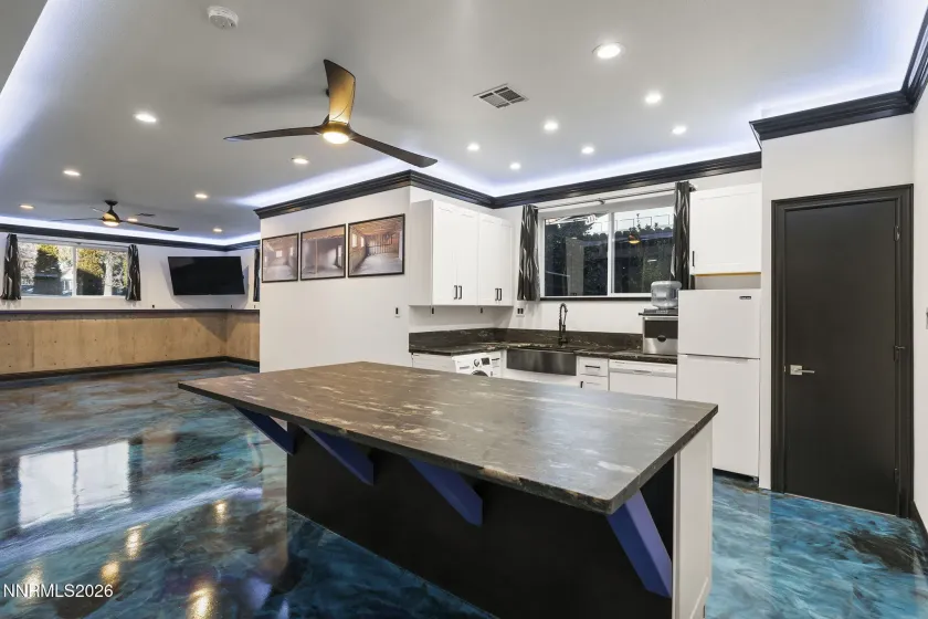 474 Plumb, Reno, Nevada 89509, 4 Bedrooms Bedrooms, ,3 BathroomsBathrooms,Residential,Residential,Plumb,260001241