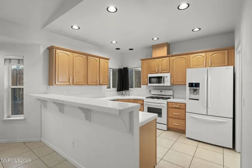 474 Plumb, Reno, Nevada 89509, 4 Bedrooms Bedrooms, ,3 BathroomsBathrooms,Residential,Residential,Plumb,260001241