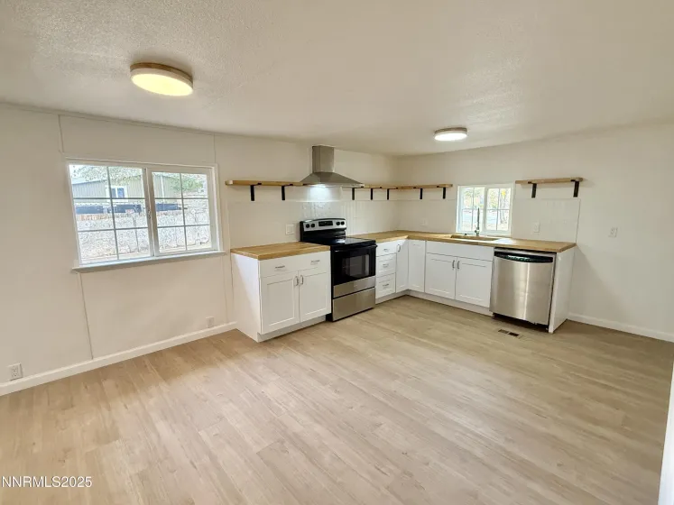 3855 Sandpiper, Reno, Nevada 89508, 3 Bedrooms Bedrooms, ,1 BathroomBathrooms,Residential,Residential,Sandpiper,250057511