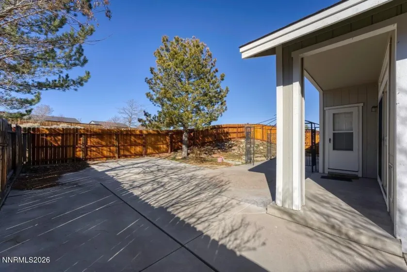 9765 Rock River, Reno, Nevada 89506, 3 Bedrooms Bedrooms, ,2 BathroomsBathrooms,Residential,Residential,Rock River,260001245