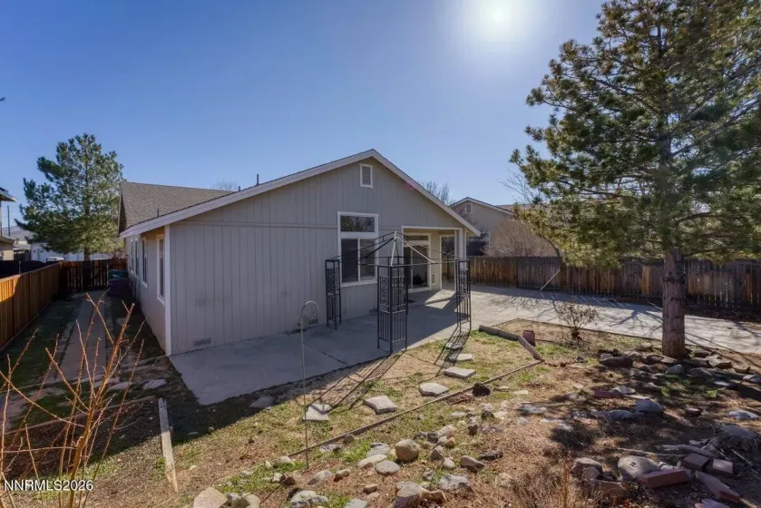 9765 Rock River, Reno, Nevada 89506, 3 Bedrooms Bedrooms, ,2 BathroomsBathrooms,Residential,Residential,Rock River,260001245
