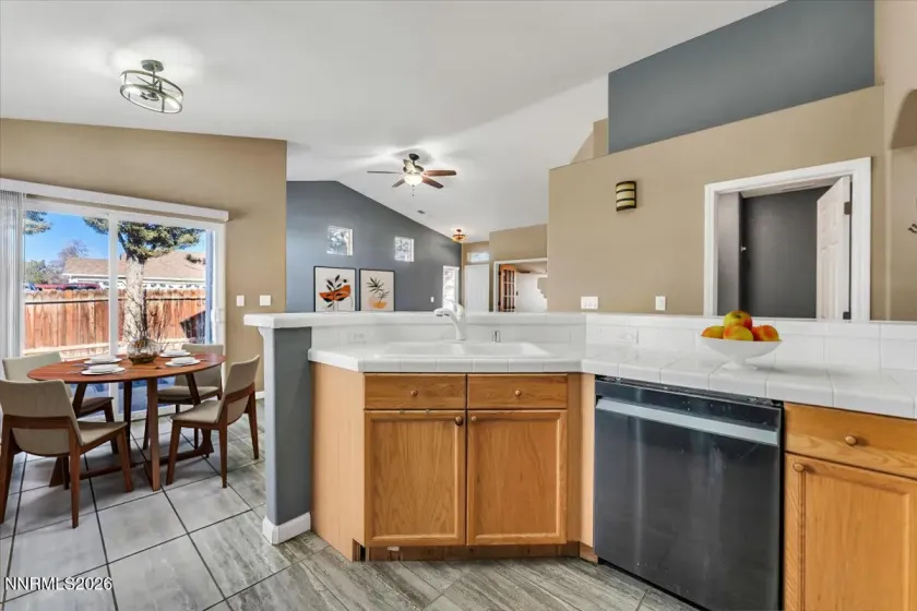 7663 La Ramba, Sparks, Nevada 89436, 3 Bedrooms Bedrooms, ,2 BathroomsBathrooms,Residential,Residential,La Ramba,260000536