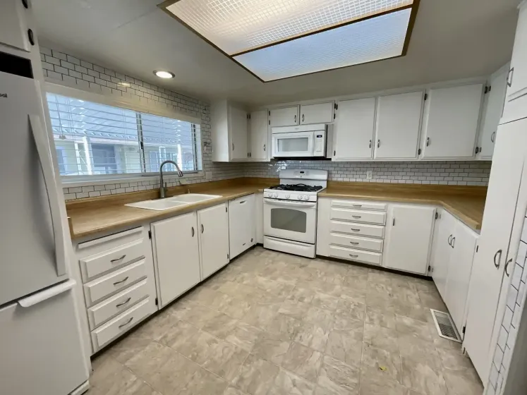 133 Trojan Ln, Carson City, Nevada 89706, 3 Bedrooms Bedrooms, 11 Rooms Rooms,2 BathroomsBathrooms,Manufactured,Residential,Trojan,260001246