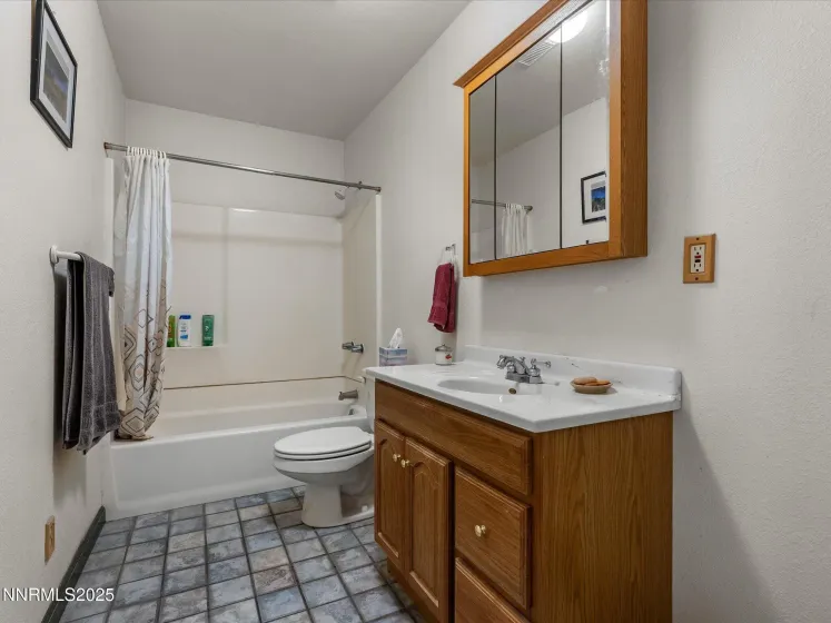 1 Cory Canyon, Hawthorne, Nevada 89415, 3 Bedrooms Bedrooms, ,2 BathroomsBathrooms,Residential,Residential,Cory Canyon,250053504