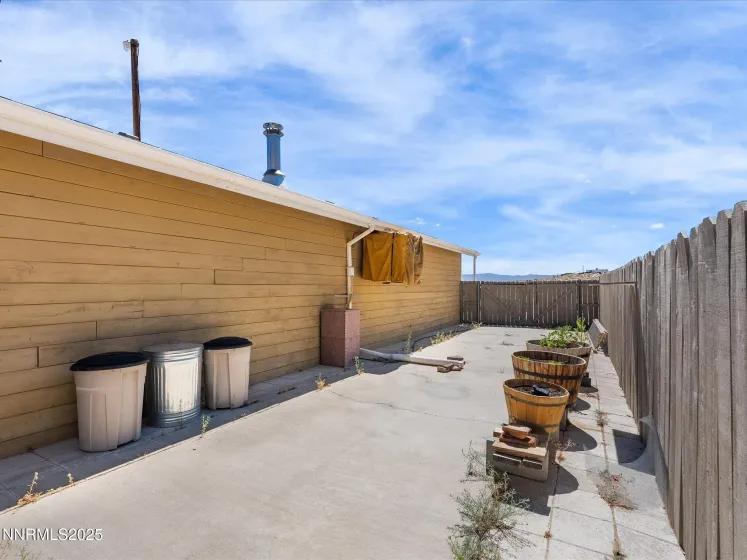 1 Cory Canyon, Hawthorne, Nevada 89415, 3 Bedrooms Bedrooms, ,2 BathroomsBathrooms,Residential,Residential,Cory Canyon,250053504