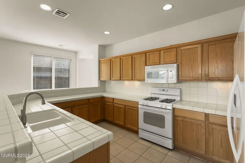 1710 Autumn Valley, Reno, Nevada 89523, 2 Bedrooms Bedrooms, ,2 BathroomsBathrooms,Residential,Residential,Autumn Valley,260001247