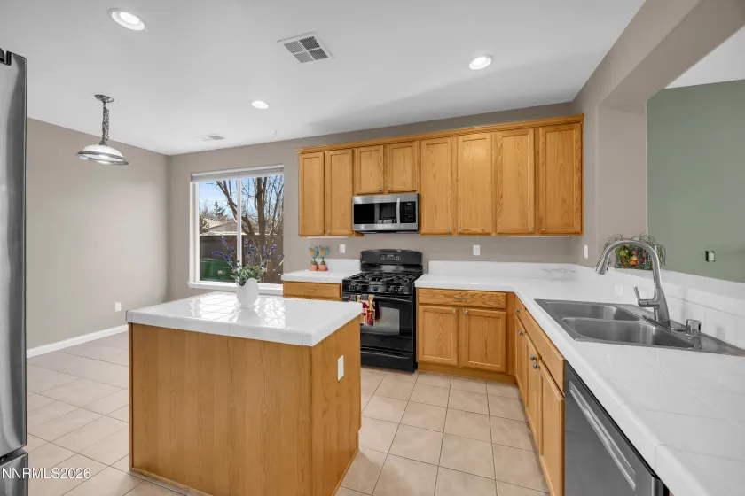 531 Martingale, Reno, Nevada 89521, 4 Bedrooms Bedrooms, ,2 BathroomsBathrooms,Residential,Residential,Martingale,260001246