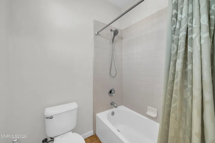 531 Martingale, Reno, Nevada 89521, 4 Bedrooms Bedrooms, ,2 BathroomsBathrooms,Residential,Residential,Martingale,260001246