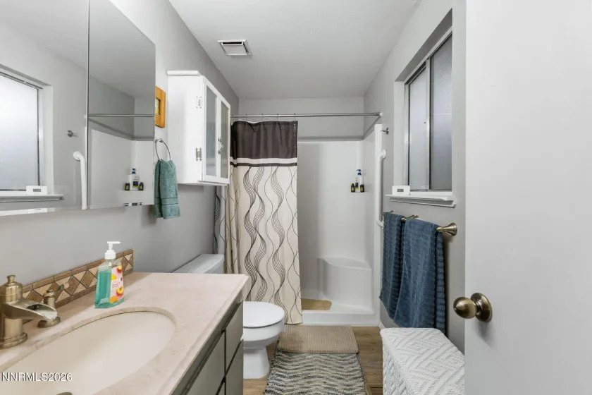 823 Overland, Dayton, Nevada 89403, 3 Bedrooms Bedrooms, ,2 BathroomsBathrooms,Residential,Residential,Overland,260001250