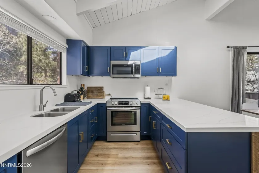 321 Ski, Incline Village, Nevada 89451, 3 Bedrooms Bedrooms, ,3 BathroomsBathrooms,Residential,Residential,Ski,260001254