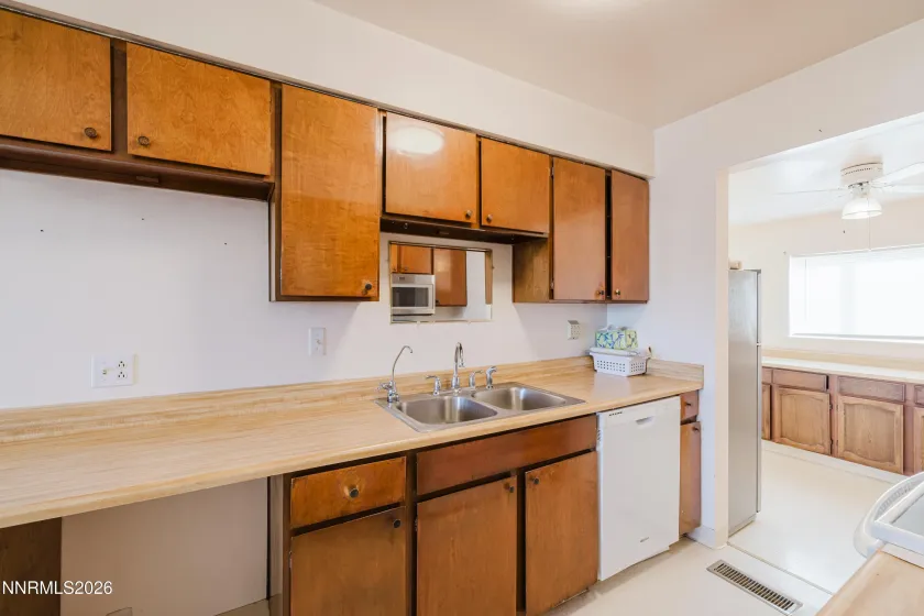 184 Indian Springs, Battle Mountain, Nevada 89820, 5 Bedrooms Bedrooms, ,3 BathroomsBathrooms,Residential,Residential,Indian Springs,260001264