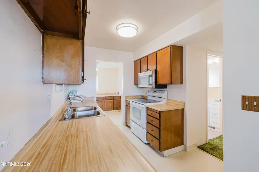 184 Indian Springs, Battle Mountain, Nevada 89820, 5 Bedrooms Bedrooms, ,3 BathroomsBathrooms,Residential,Residential,Indian Springs,260001264