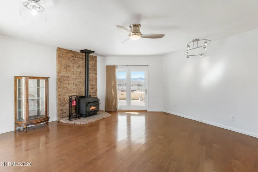 306 Sydney, Dayton, Nevada 89403, 4 Bedrooms Bedrooms, ,3 BathroomsBathrooms,Residential,Residential,Sydney,260001265