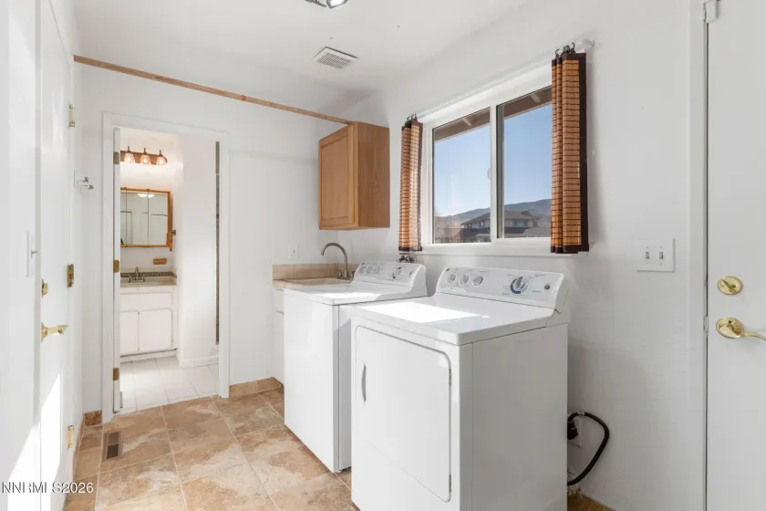 306 Sydney, Dayton, Nevada 89403, 4 Bedrooms Bedrooms, ,3 BathroomsBathrooms,Residential,Residential,Sydney,260001265