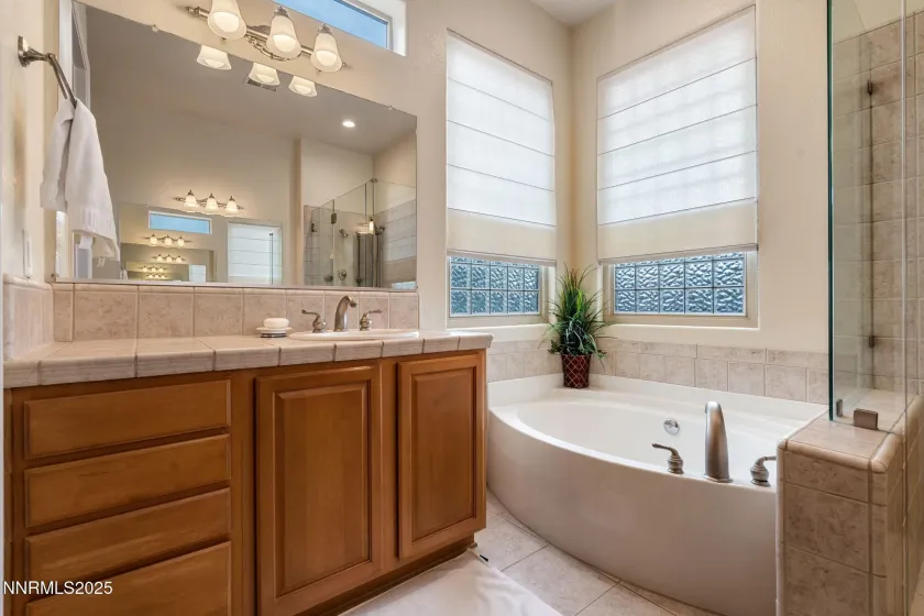 9900 Wilbur May, Reno, Nevada 89521, 3 Bedrooms Bedrooms, ,2 BathroomsBathrooms,Residential,Residential,Wilbur May,260001272