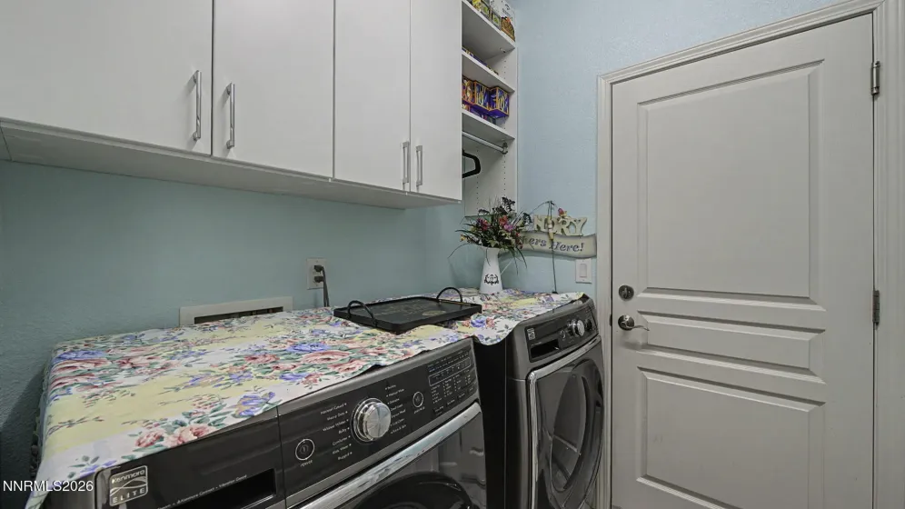 9111 Kenton, Reno, Nevada 89523, 3 Bedrooms Bedrooms, ,2 BathroomsBathrooms,Residential,Residential,Kenton,260001275